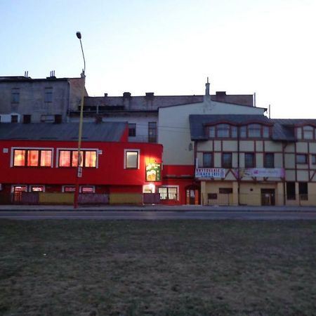 Penzion Highway Hotel Ruzomberok Exterior photo